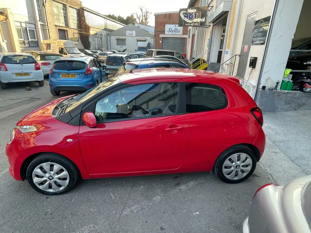 2016-citroen-c1-10-vti-feel-3d-big-6