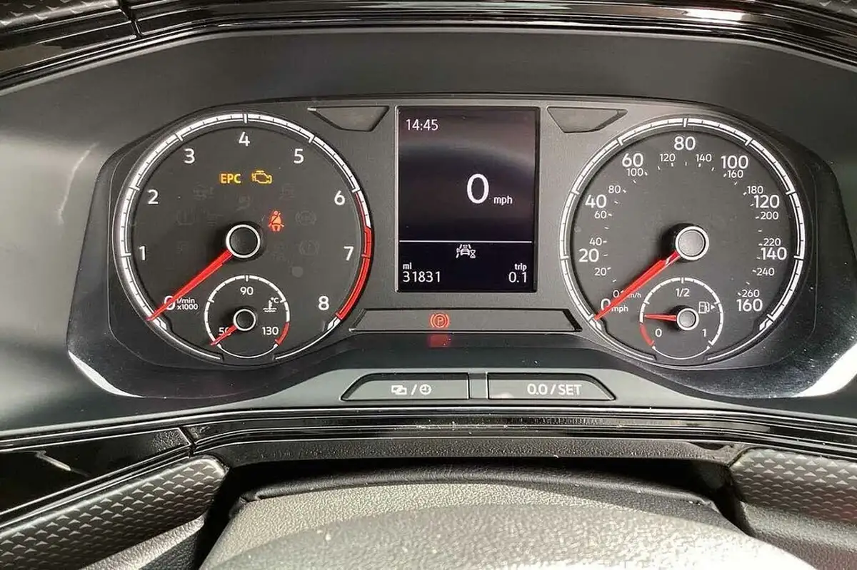 2020-volkswagen-t-cross-10-tsi-se-115ps-big-17