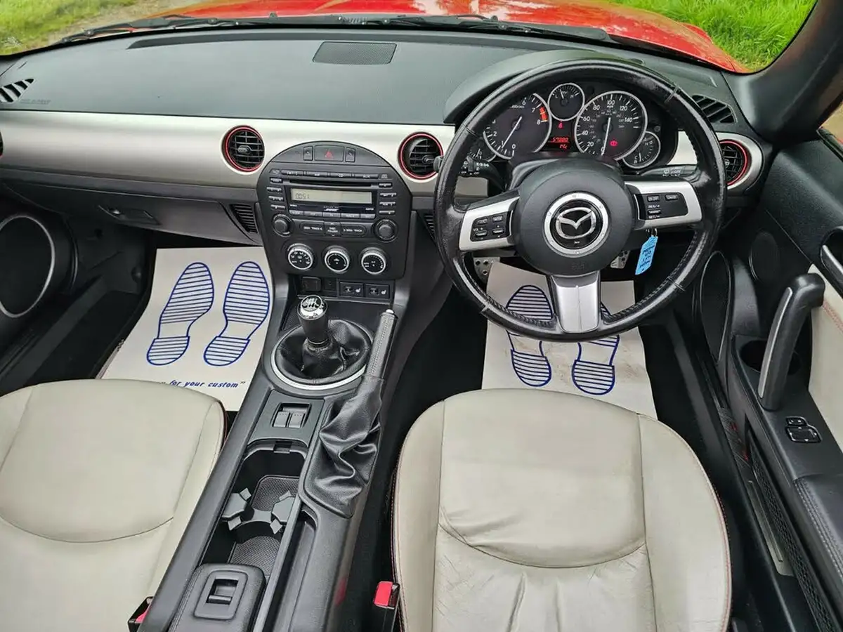 2012-mazda-mx-5-20-kuro-edition-big-25