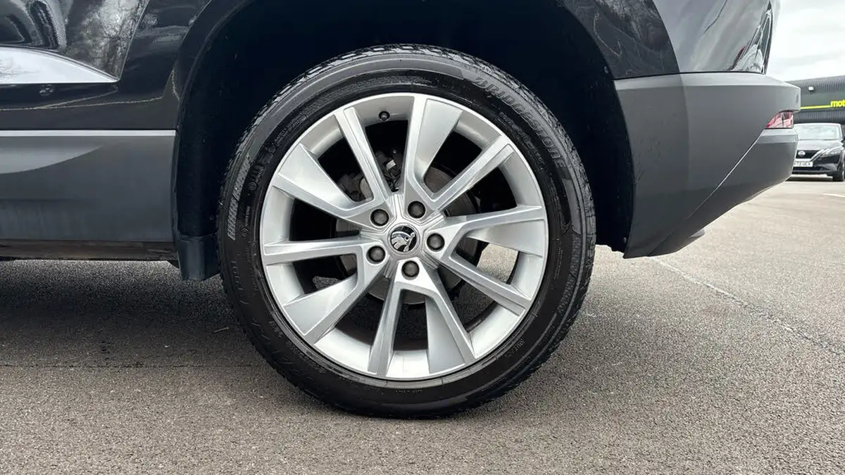 2021-skoda-karoq-15-tsi-se-l-dsg-big-17