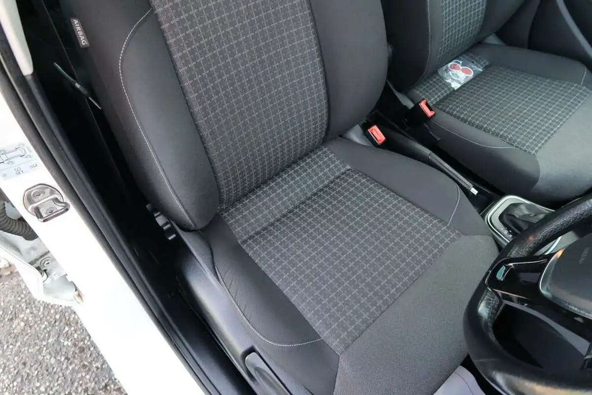 2014-volkswagen-polo-12-tsi-sel-5d-dsg-big-18