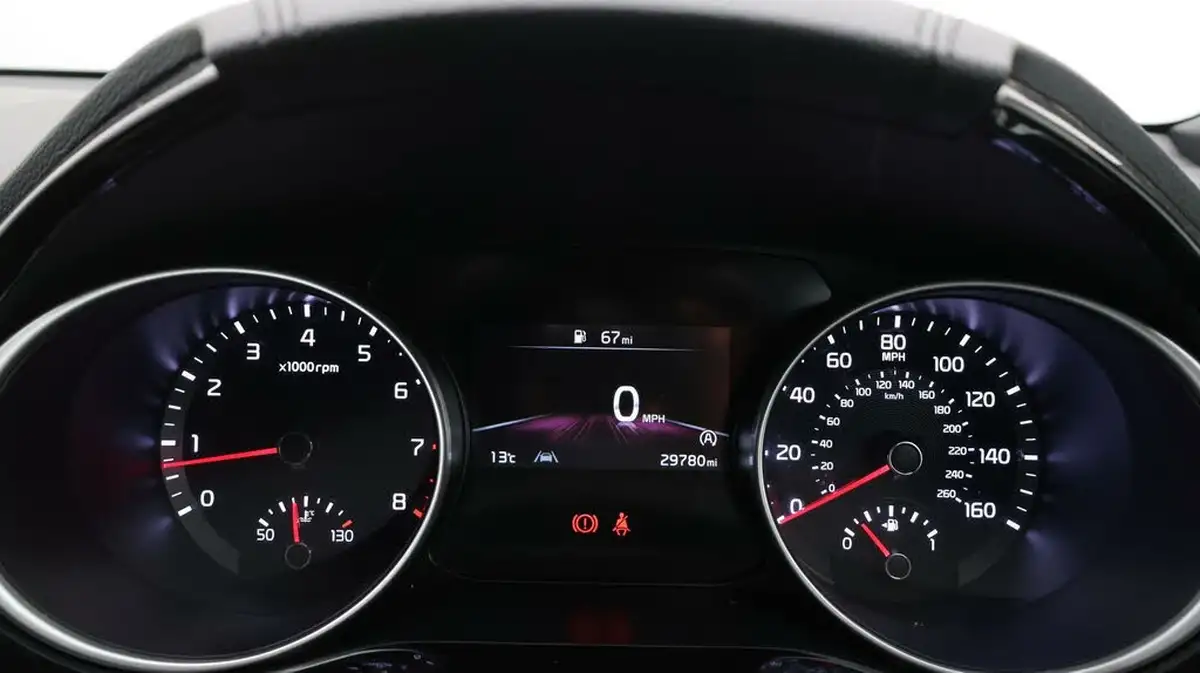 2022-kia-ceed-15-t-gdi-gt-line-big-10