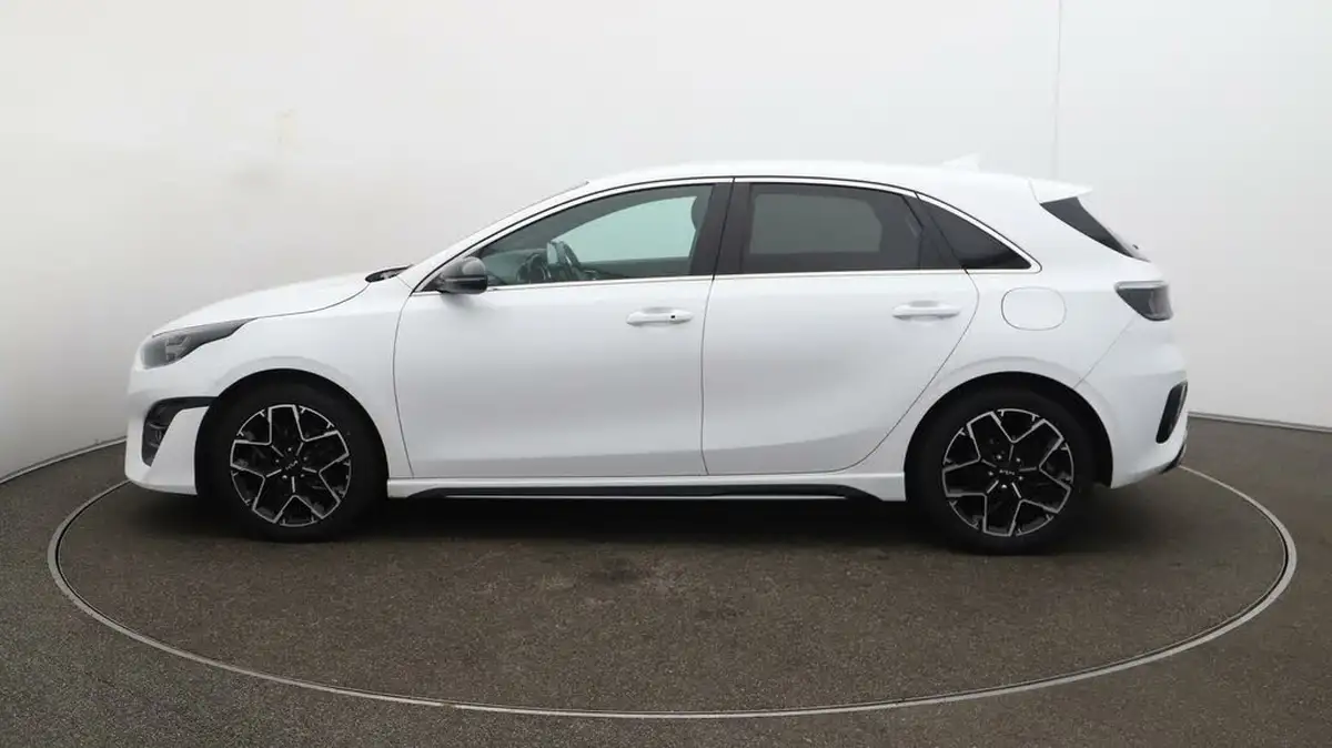 2022-kia-ceed-15-t-gdi-gt-line-big-56