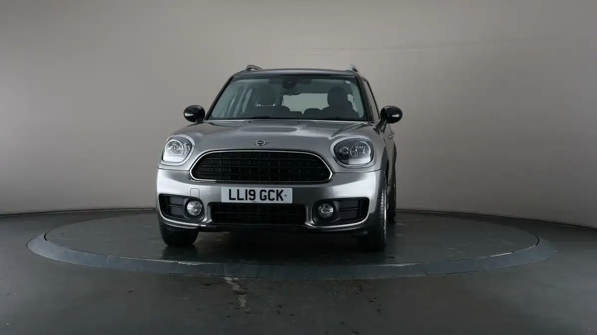 2019-mini-countryman-20td-cooper-d-classic-all4-big-44