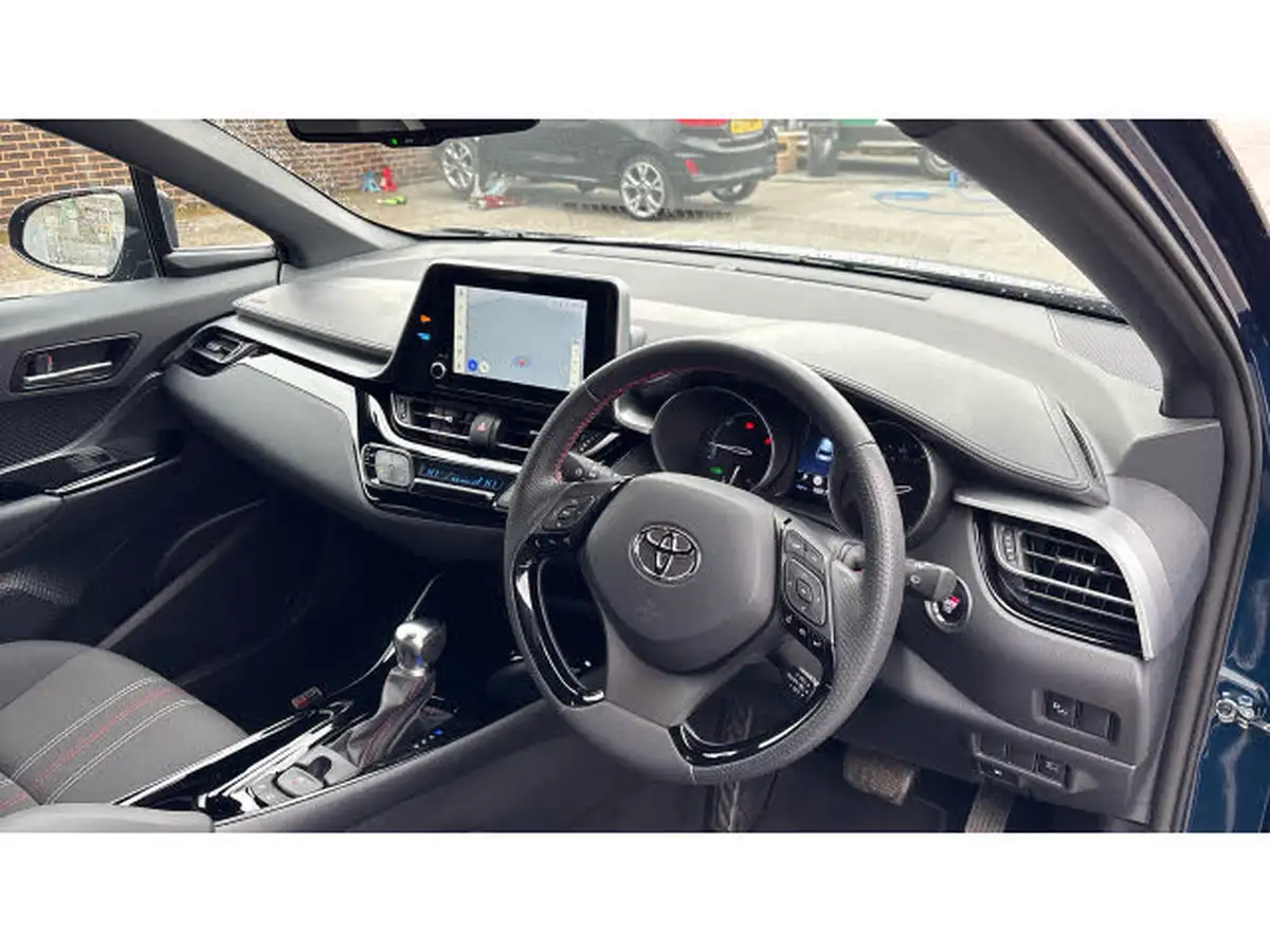 2023-toyota-c-hr-20-vvt-i-gr-sport-181bhp-big-10