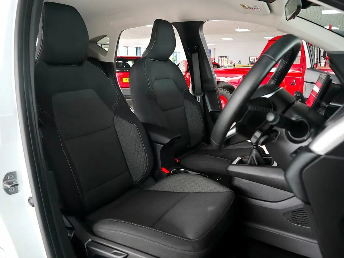 2023-renault-captur-10-tce-evolution-big-13
