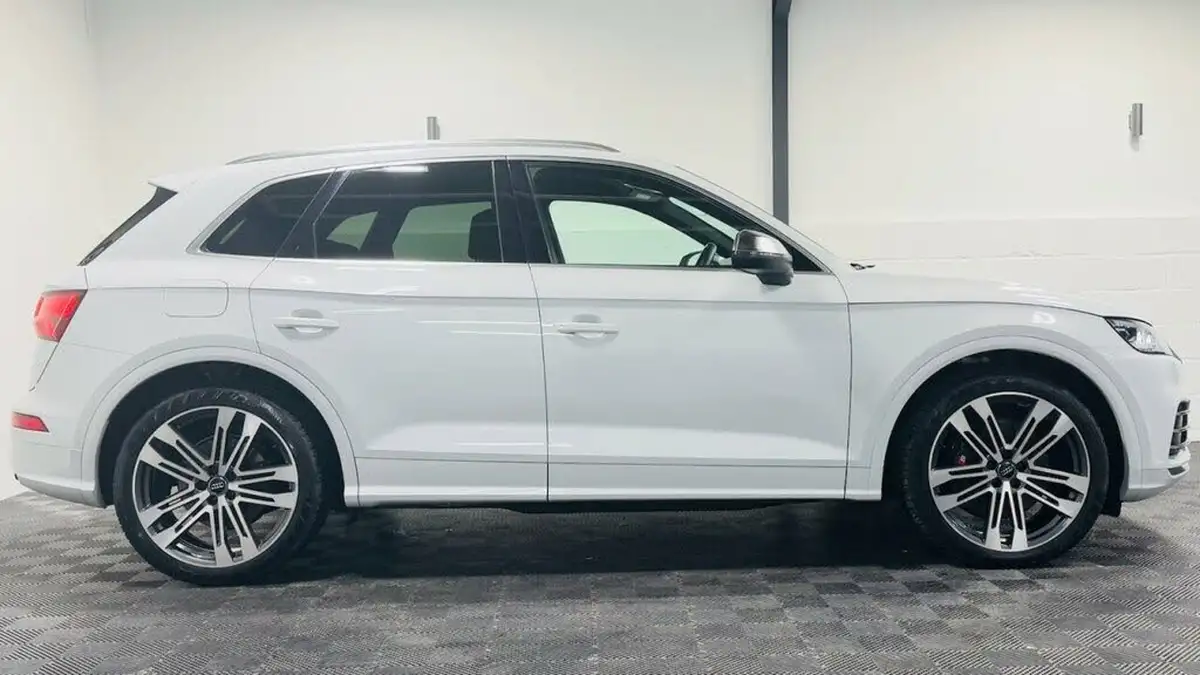 2020-audi-sq5-30tdi-347ps-station-wagon-big-8