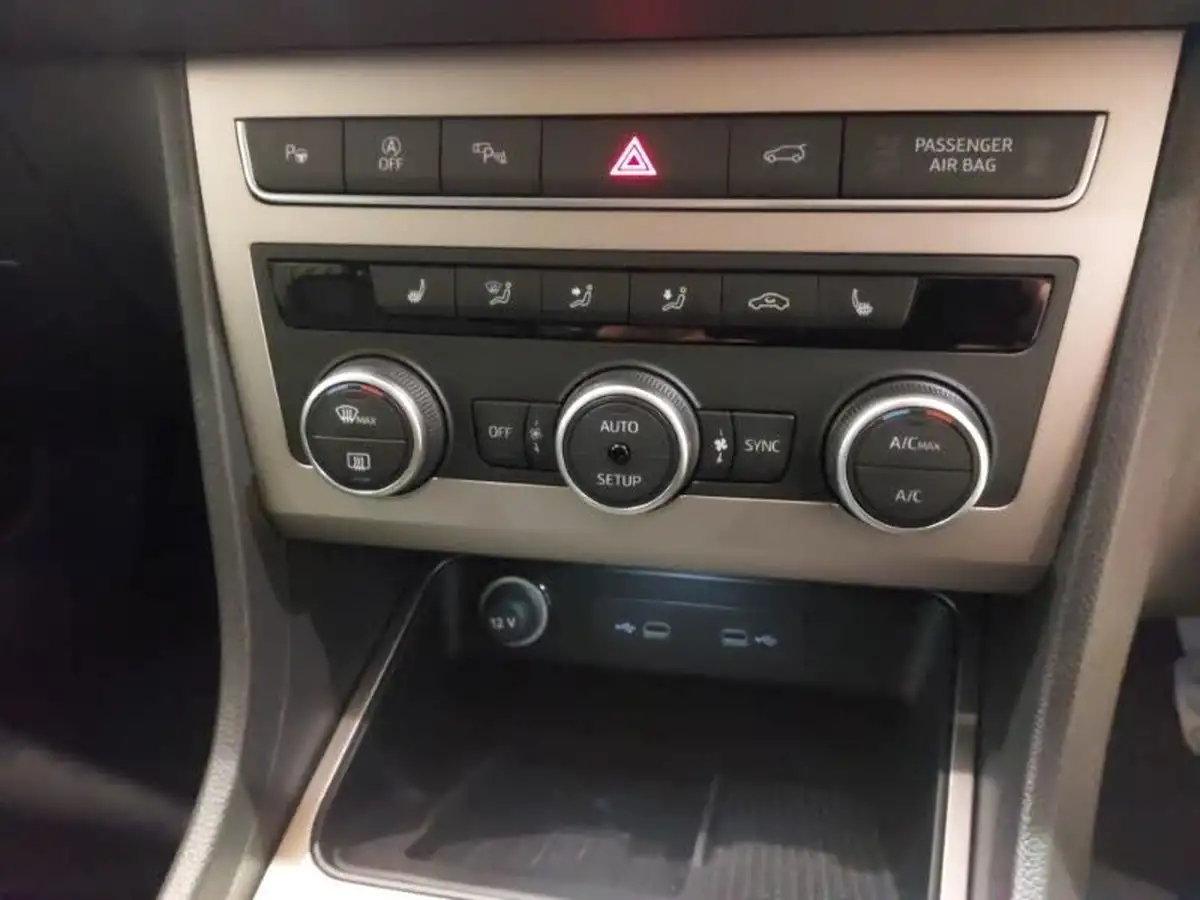 2024-seat-ateca-15-ecotsi-xperience-lux-big-17