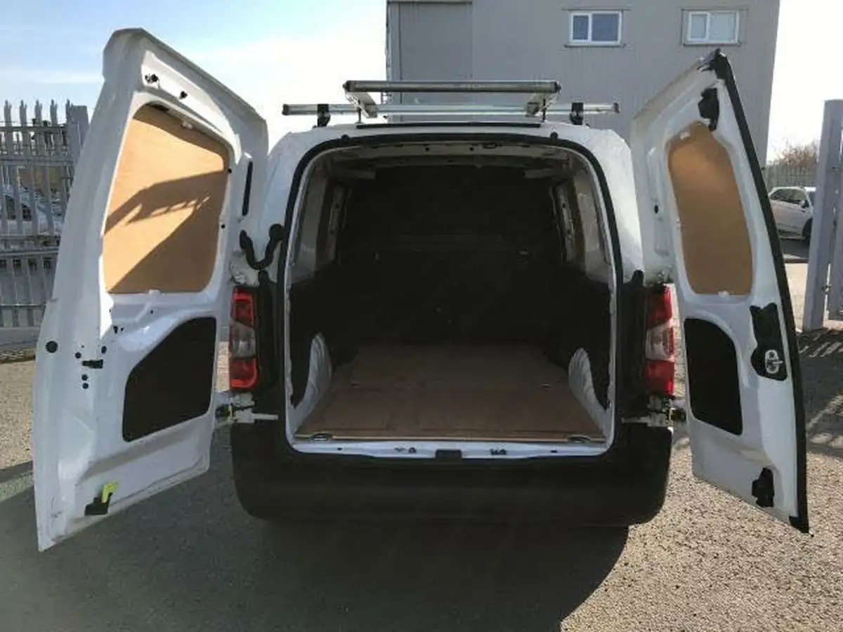 2020-peugeot-partner-15-bluehdi-950-professional-100ps-eu6dt-long-panel-big-23