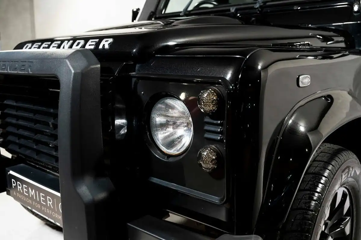 2016-land-rover-110-defender-22td-xs-22i-station-wagon-5-drs-big-18