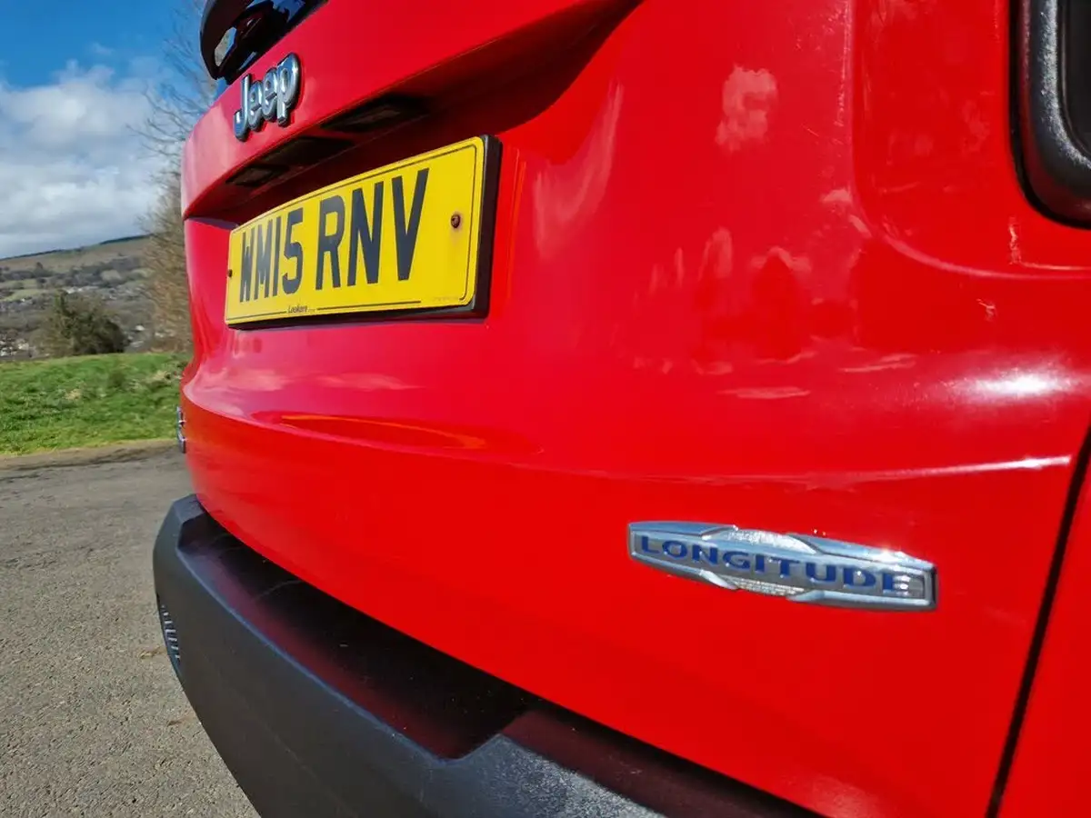 2015-jeep-renegade-20td-longitude-big-7