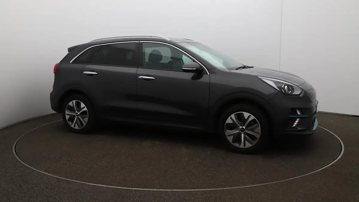 2021-kia-e-niro-ev-3-big-45