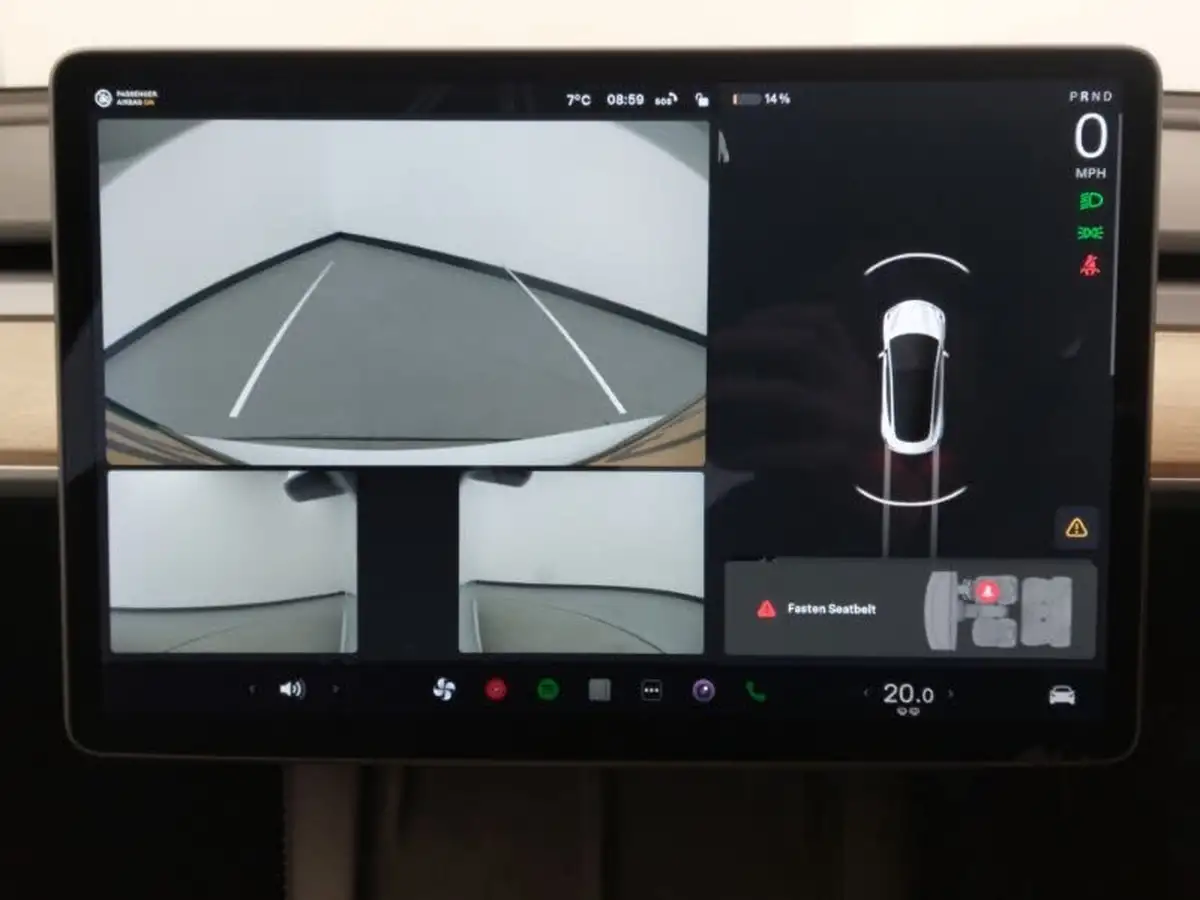 2021-tesla-model-3-e-long-range-awd-big-10