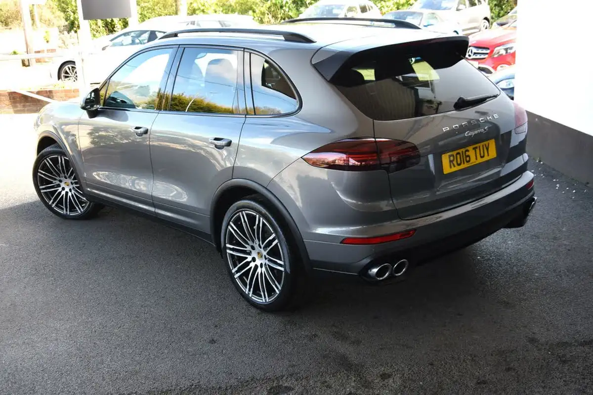 2016-porsche-cayenne-42td-s-big-4