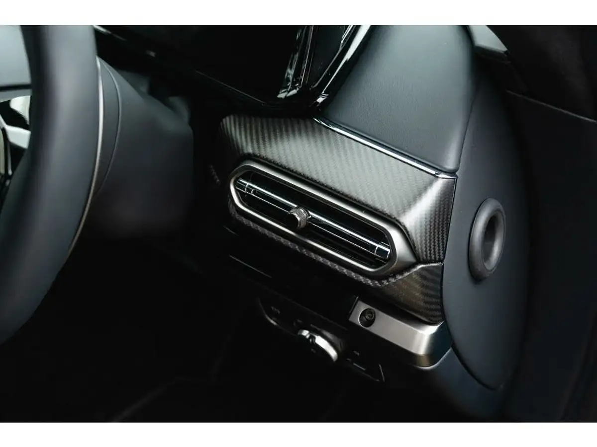 2024-aston-martin-vantage-40-v8-vantage-coupe-auto-big-30