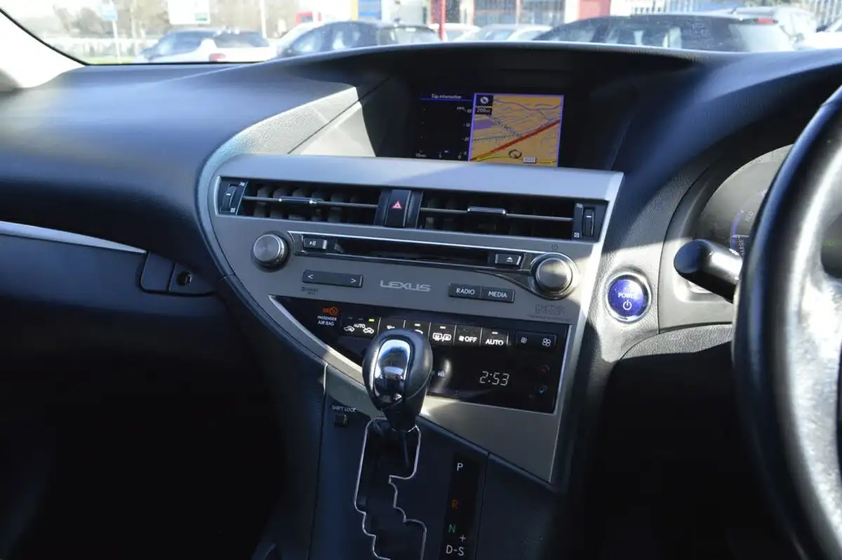 2015-lexus-rx-450h-35-advance-pan-big-17