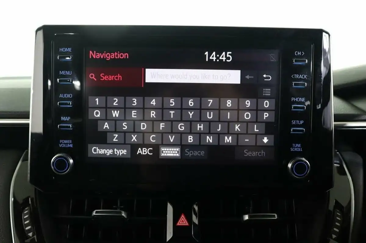 2021-toyota-corolla-18-vvt-i-gr-sport-trk-hatchback-big-36