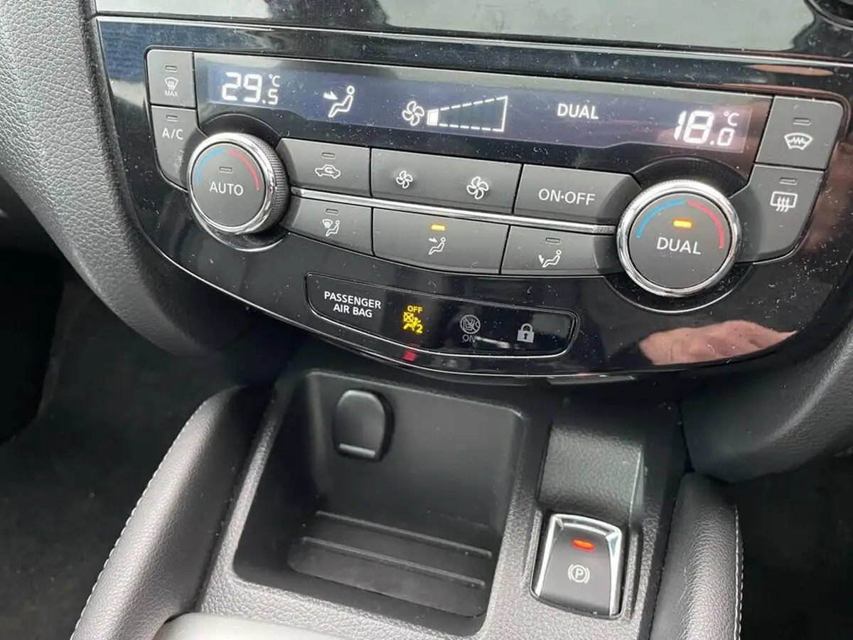 2014-nissan-qashqai-15dci-tekna-big-37