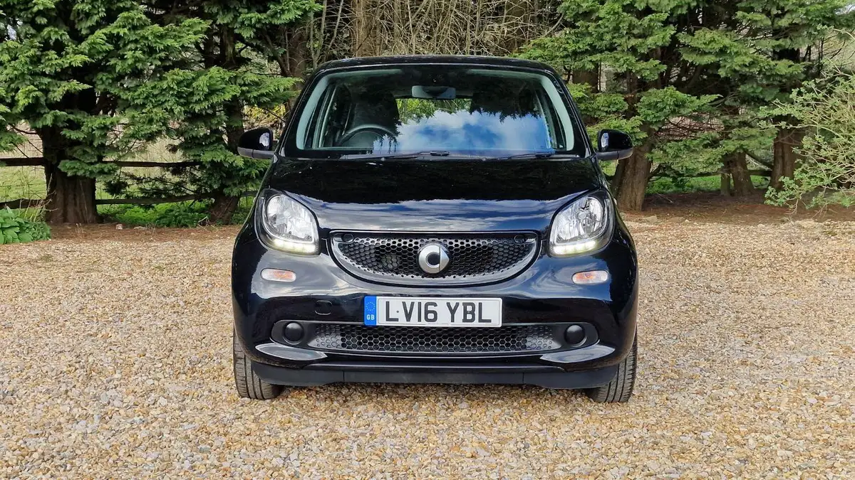 2016-smart-forfour-10-passion-70bhp-premiumss-twinamic-big-25