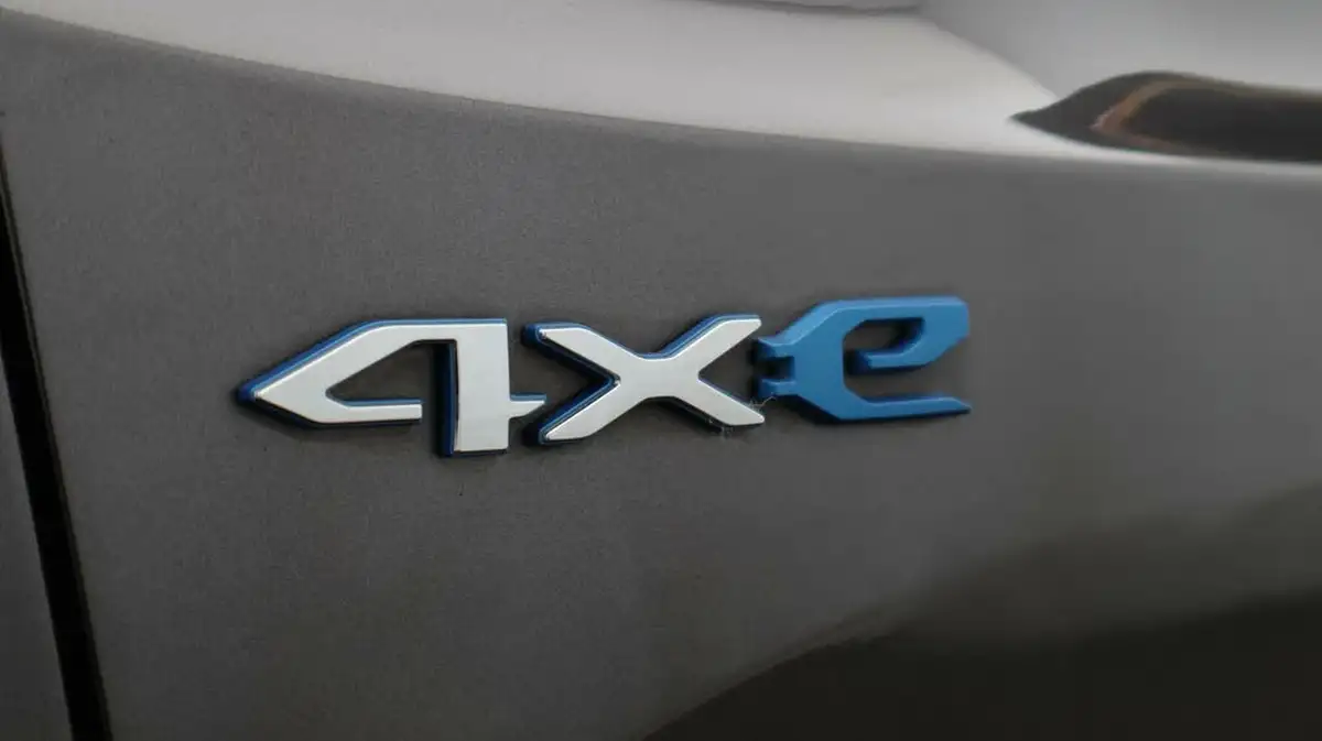 2021-jeep-renegade-13-gse-limited-phev-big-21