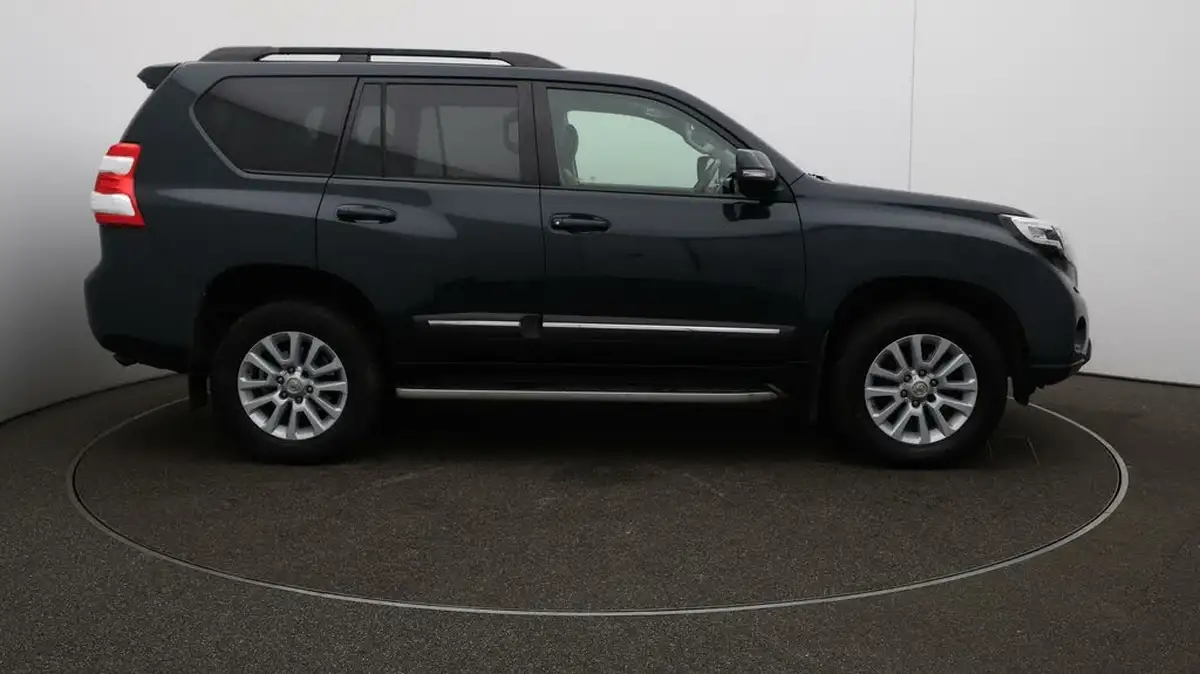 2017-toyota-land-cruiser-28d-4d-invincible-7st-big-44