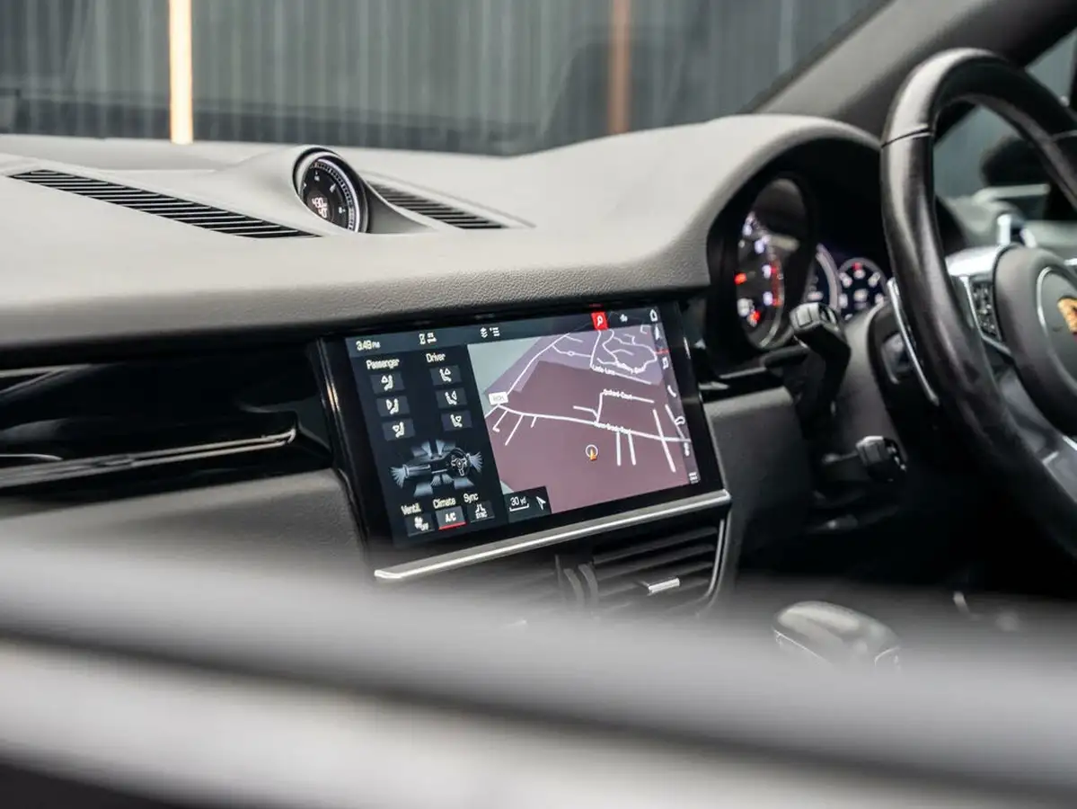 2020-porsche-cayenne-30-v6-s-big-33