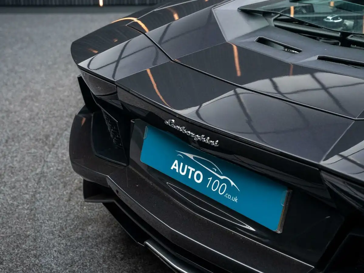 2014-lamborghini-aventador-65-lp-700-4-coupe-big-31
