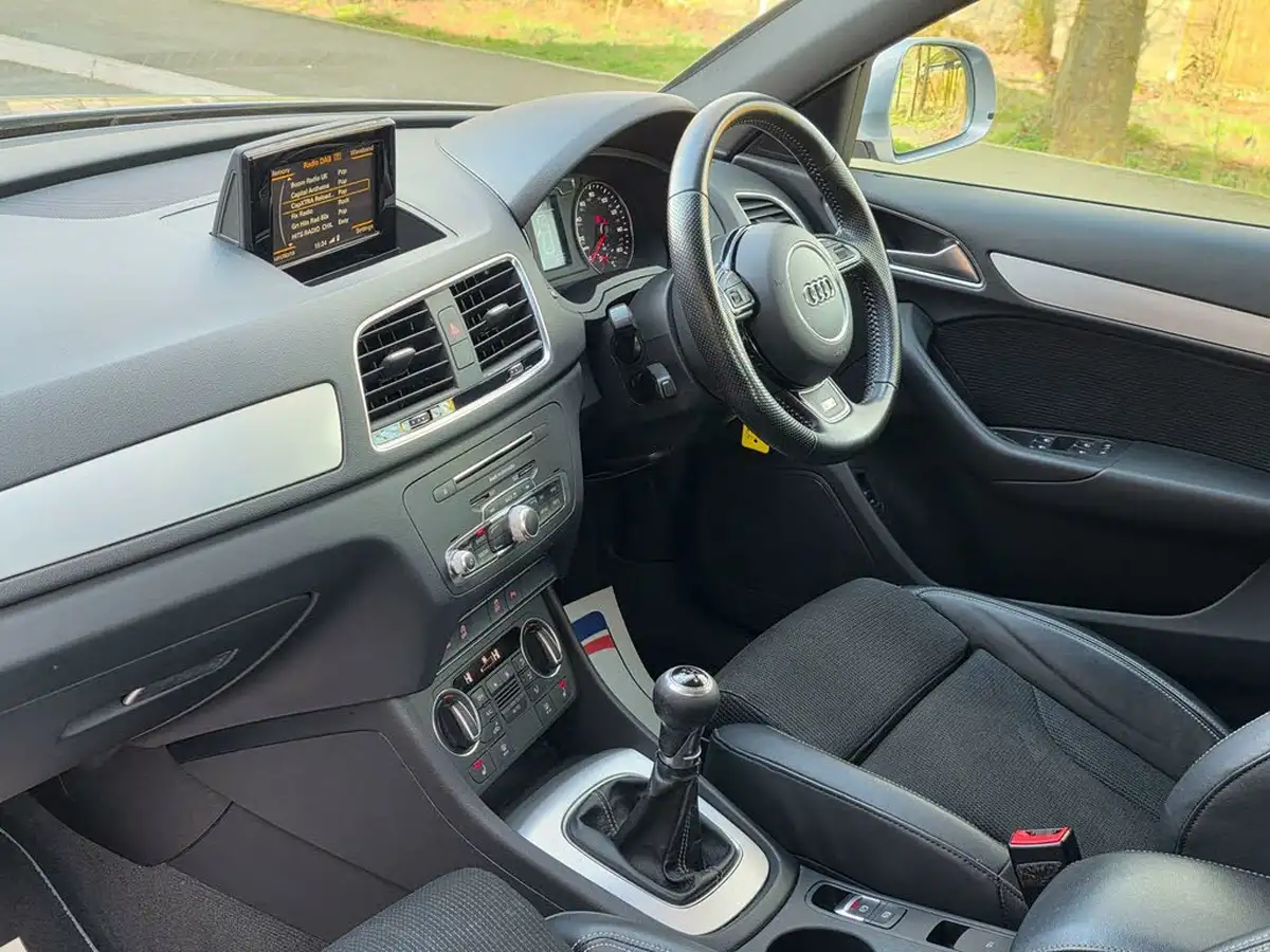 2018-audi-q3-20-tdi-s-line-edition-big-10