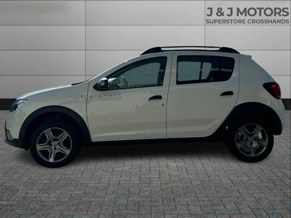 2019-dacia-sandero-stepway-09-tce-essential-big-3