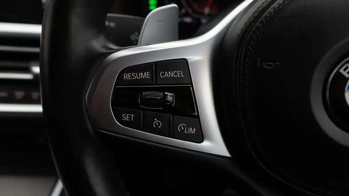 2021-bmw-3-series-20-320i-m-sport-saloon-4d-big-23