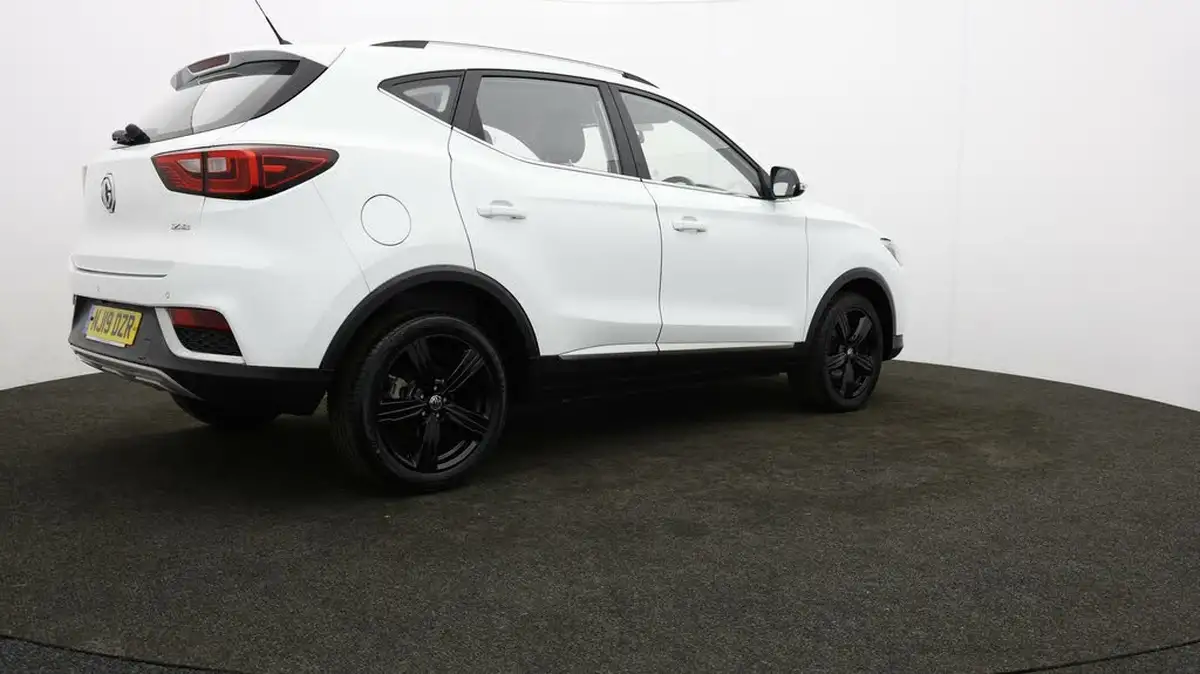 2019-mg-zs-suv-15-vti-tech-exclusive-105bhp-big-6