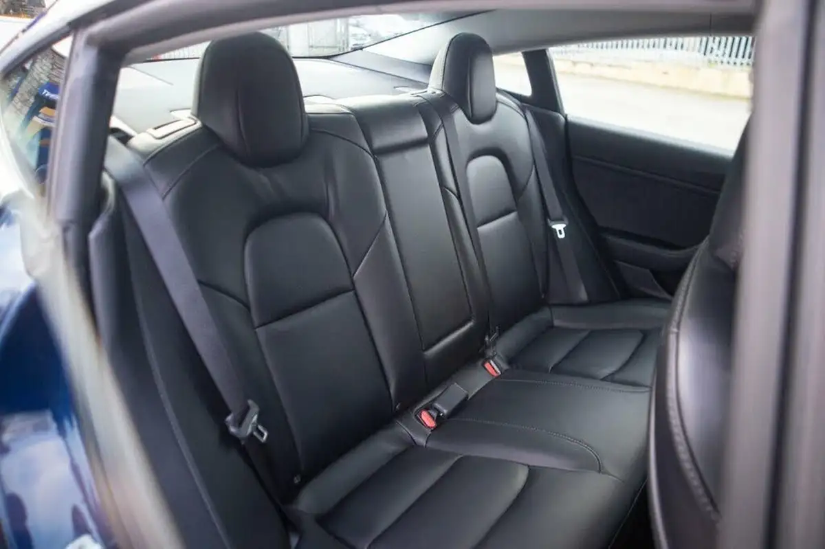 2020-tesla-model-3-e-long-range-big-27