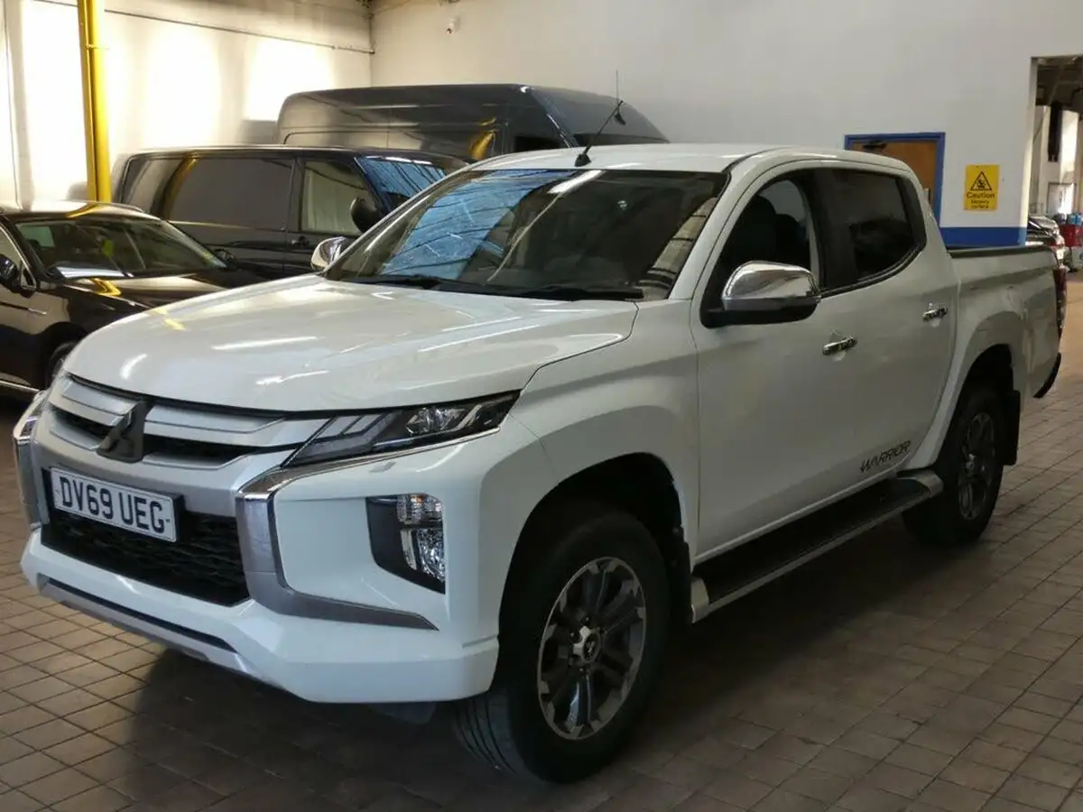 2019-mitsubishi-l200-22di-d-warrior-auto-big-4