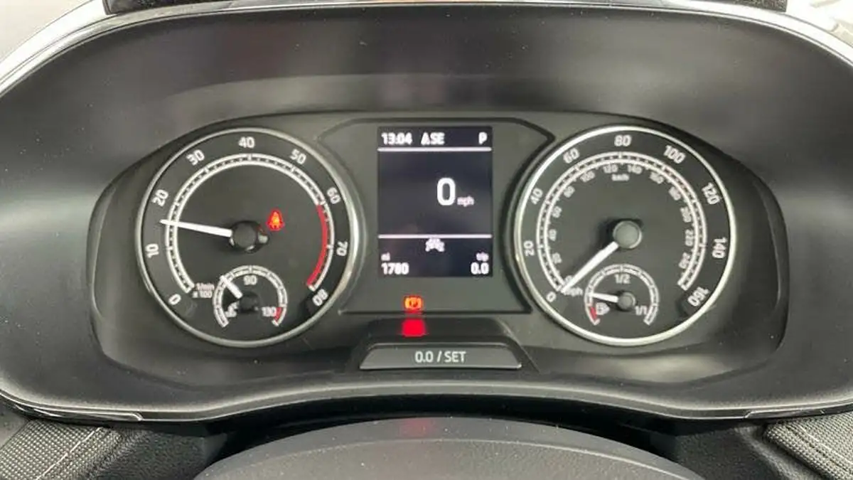 2024-skoda-fabia-10-tsi-se-l-110ps-dsg-big-23