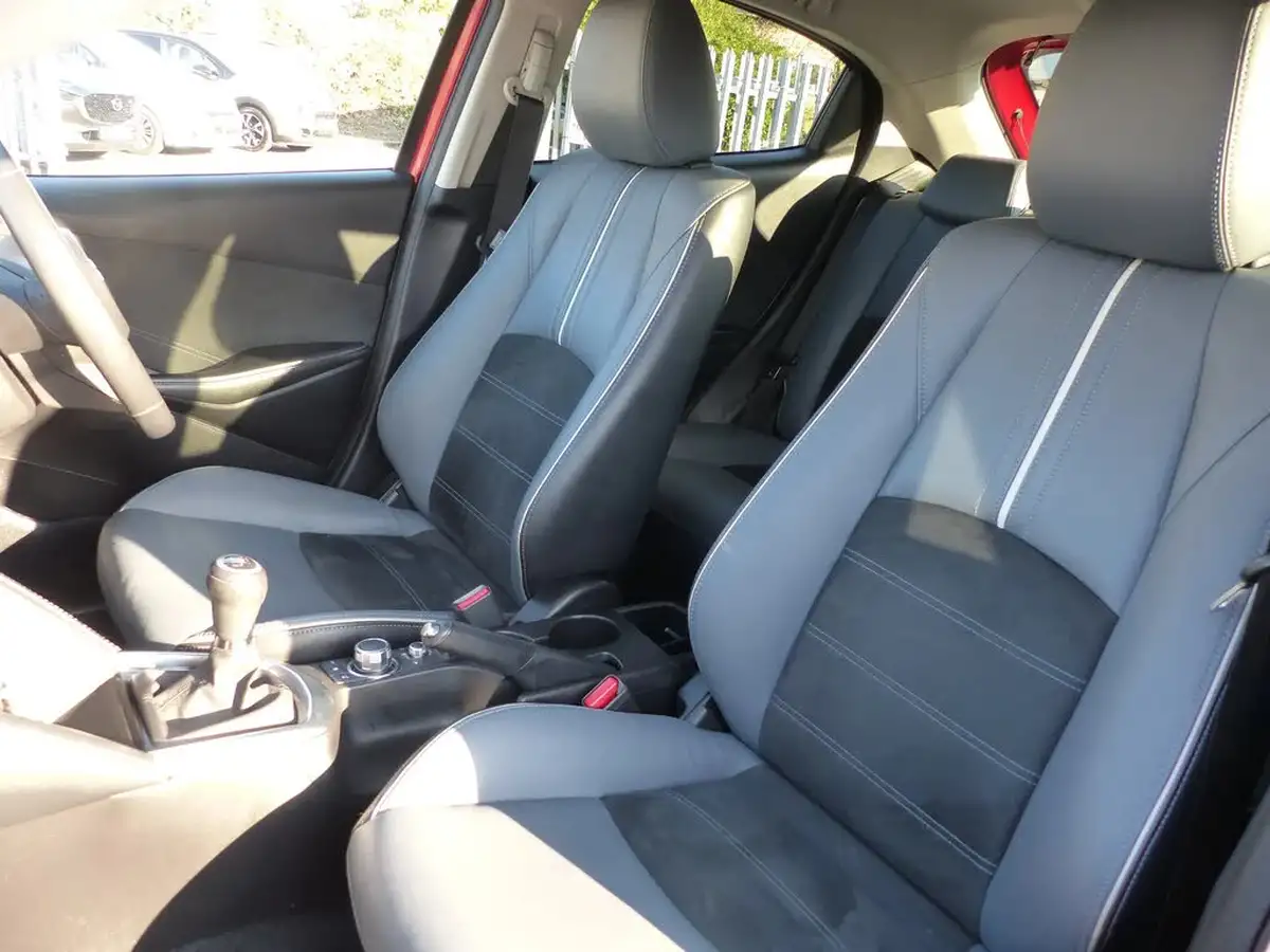 2020-mazda-mazda2-15-skyactiv-g-gt-sport-nav-light-stone-big-5