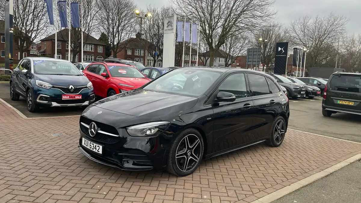 2021-mercedes-benz-b-class-20d-b180d-amg-line-executive-edition-big-6