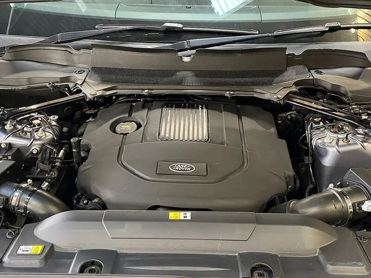 2019-land-rover-range-rover-sport-30-sdv6-hse-big-8