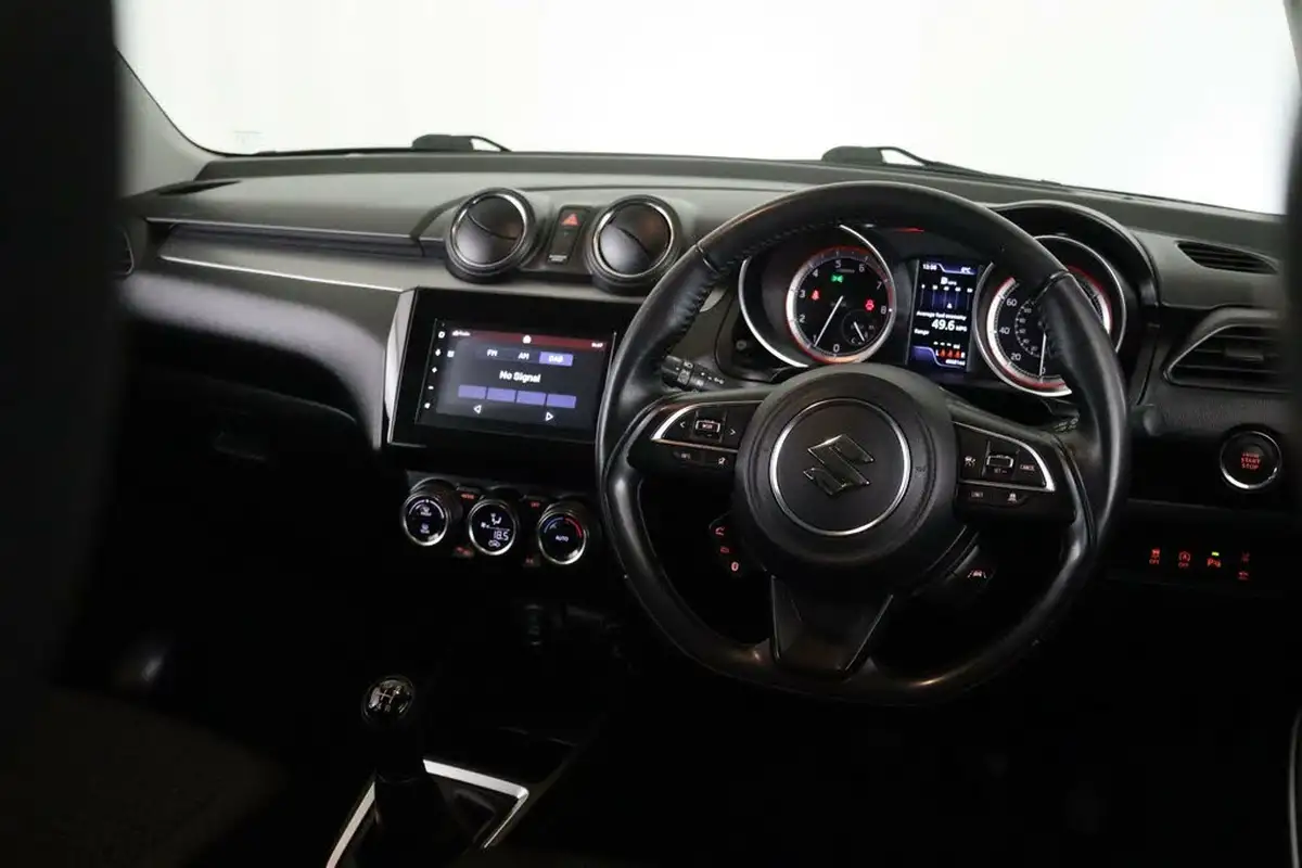 2022-suzuki-swift-12-dualjet-sz5-big-14