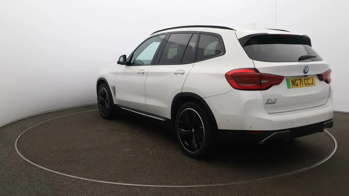 2021-bmw-ix3-e-premier-edition-big-58