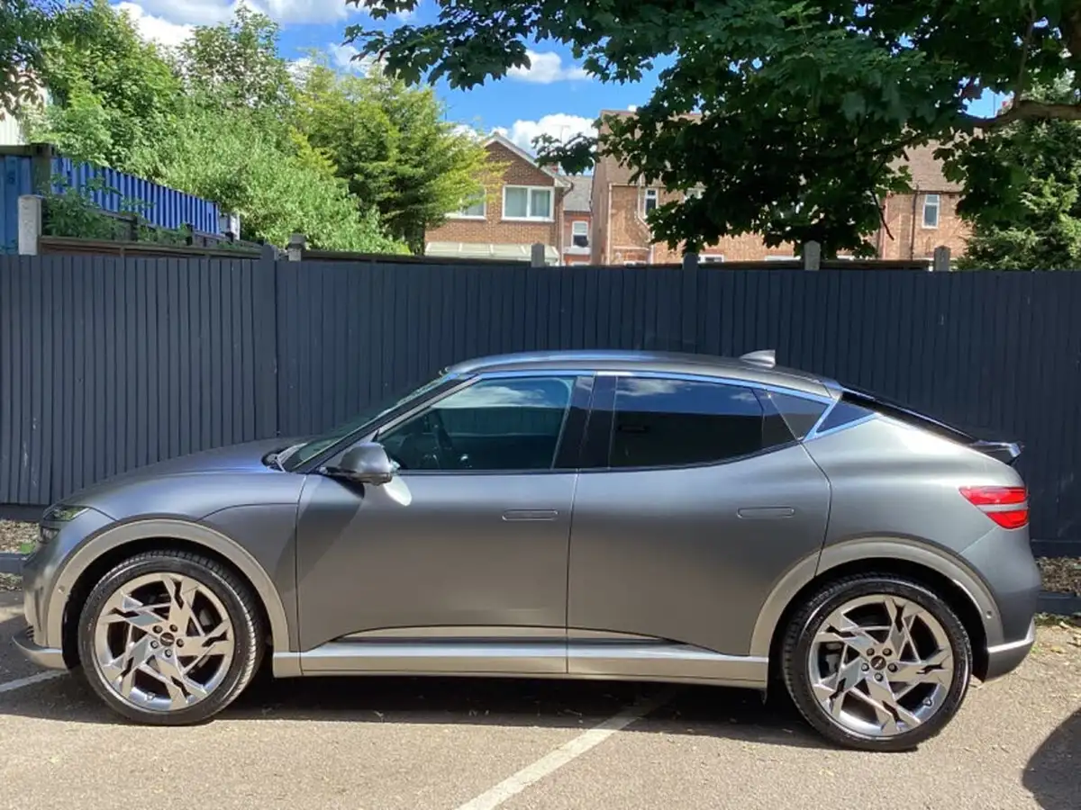 2022-genesis-gv60-e-sport-plus-big-5