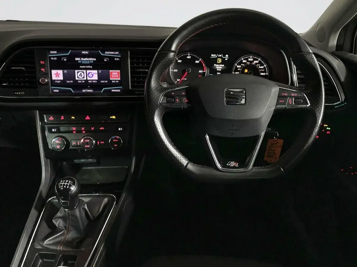 2020-seat-leon-20tdi-fr-hatchback-big-10
