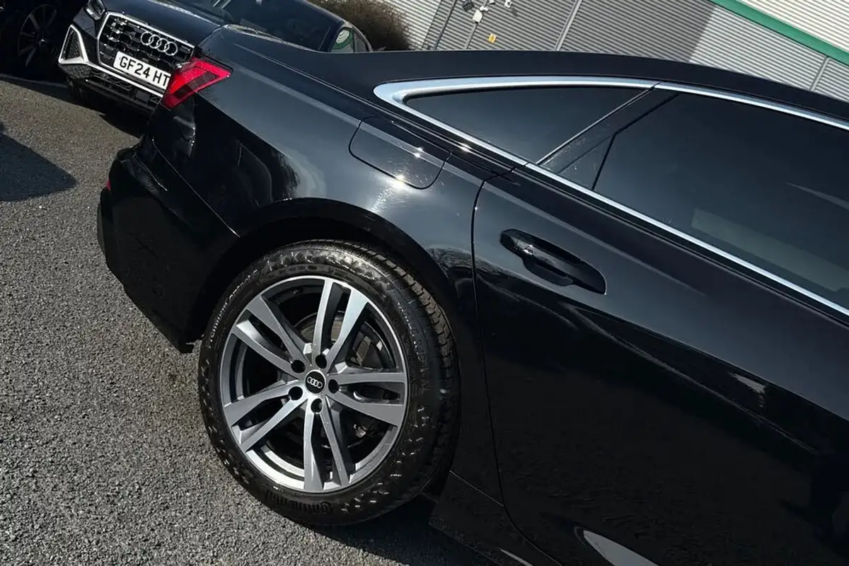 2022-audi-a6-saloon-20-40-tfsi-s-line-big-31