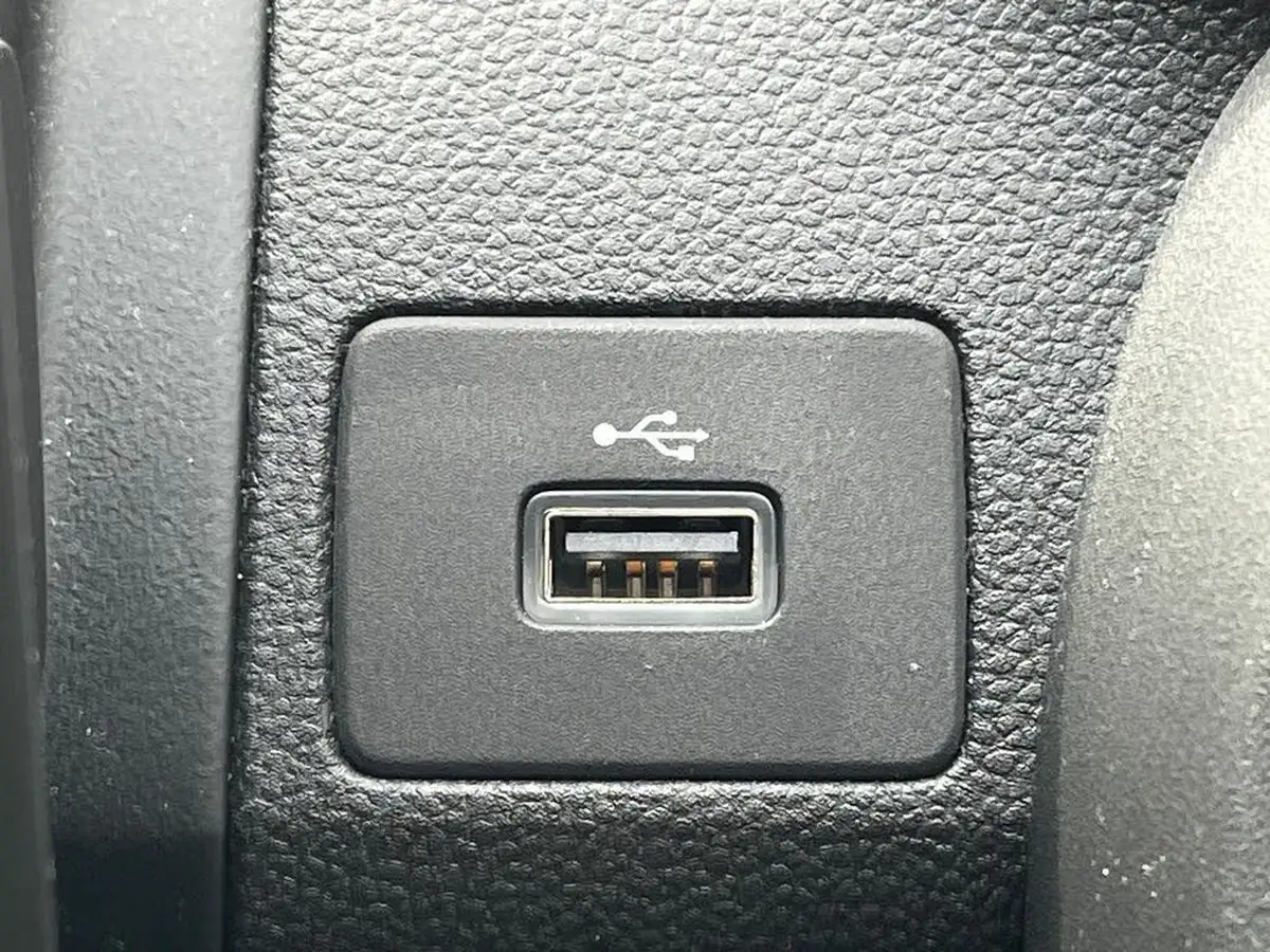 2022-dacia-sandero-stepway-10-tce-comfort-90bhp-big-23