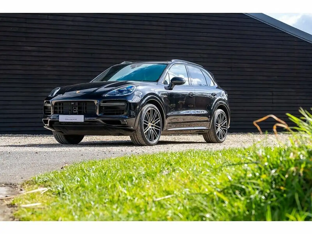 2019-porsche-cayenne-40-v8-turbo-s-e-hybrid-station-wagon-big-26