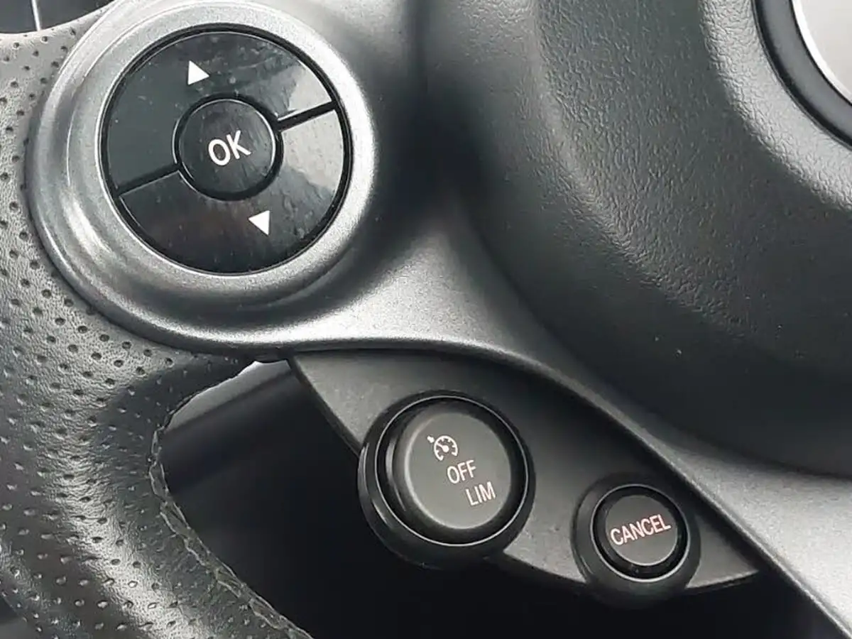 2016-smart-forfour-09-edition-white-twinamic-big-13