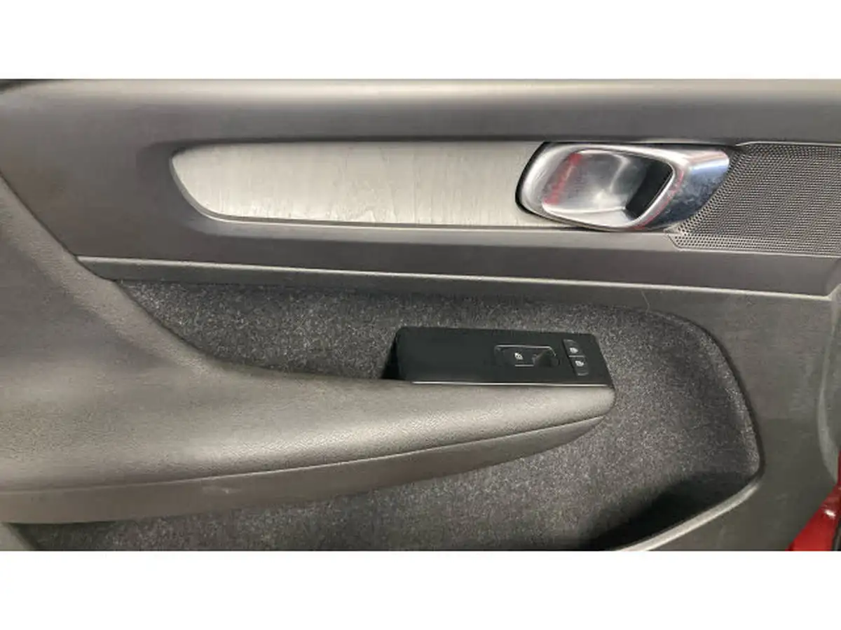 2020-volvo-xc40-15-t3-inscription-geartronic-big-78