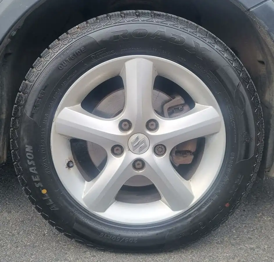 2007-suzuki-sx4-16-glx-4grip-big-7