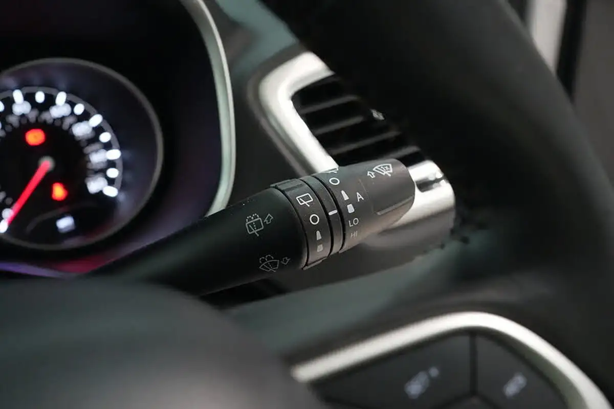 2019-jeep-compass-14-multiair-ii-longitude-big-39