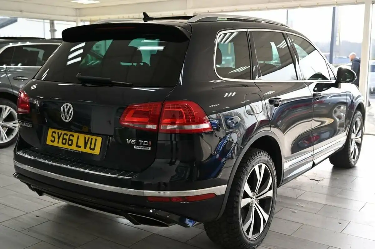 2016-volkswagen-touareg-30tdi-r-line-262ps-2967cc-big-8