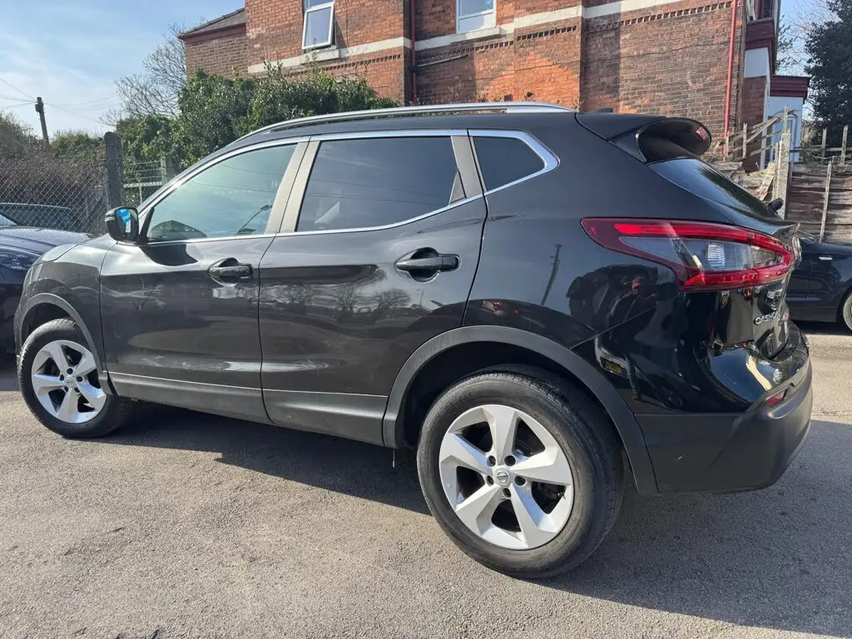 2018-nissan-qashqai-15dci-acenta-110ps-big-1